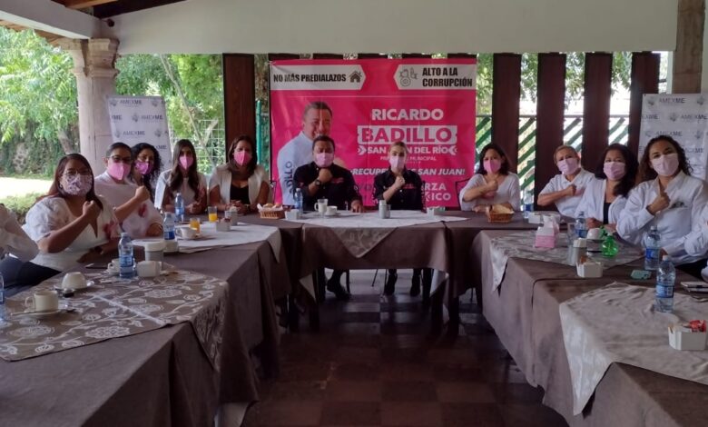 Ricardo Badillo ofrece apoyar a las mujeres emprendedoras de San Juan del Río