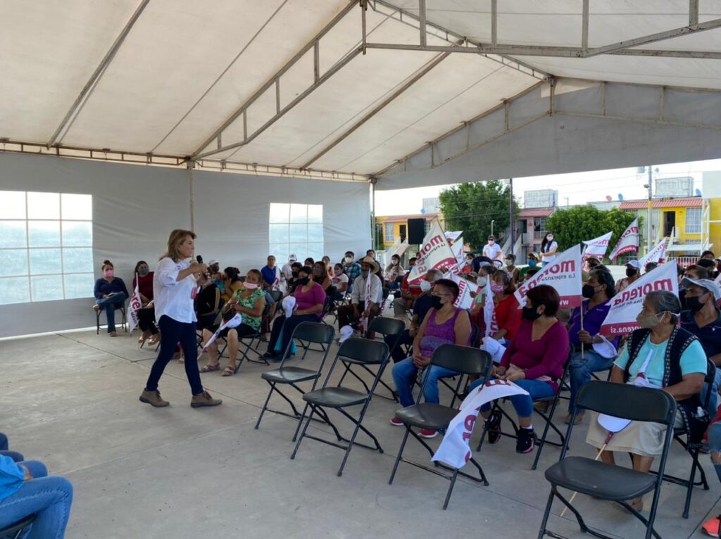 Rosy Sinecio dijo que las mujeres de San Juan del Río son y serán su prioridad