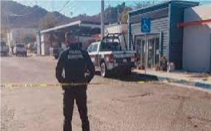 Se suicida mujer policía, dentro de una comandancia, después del pase de lista