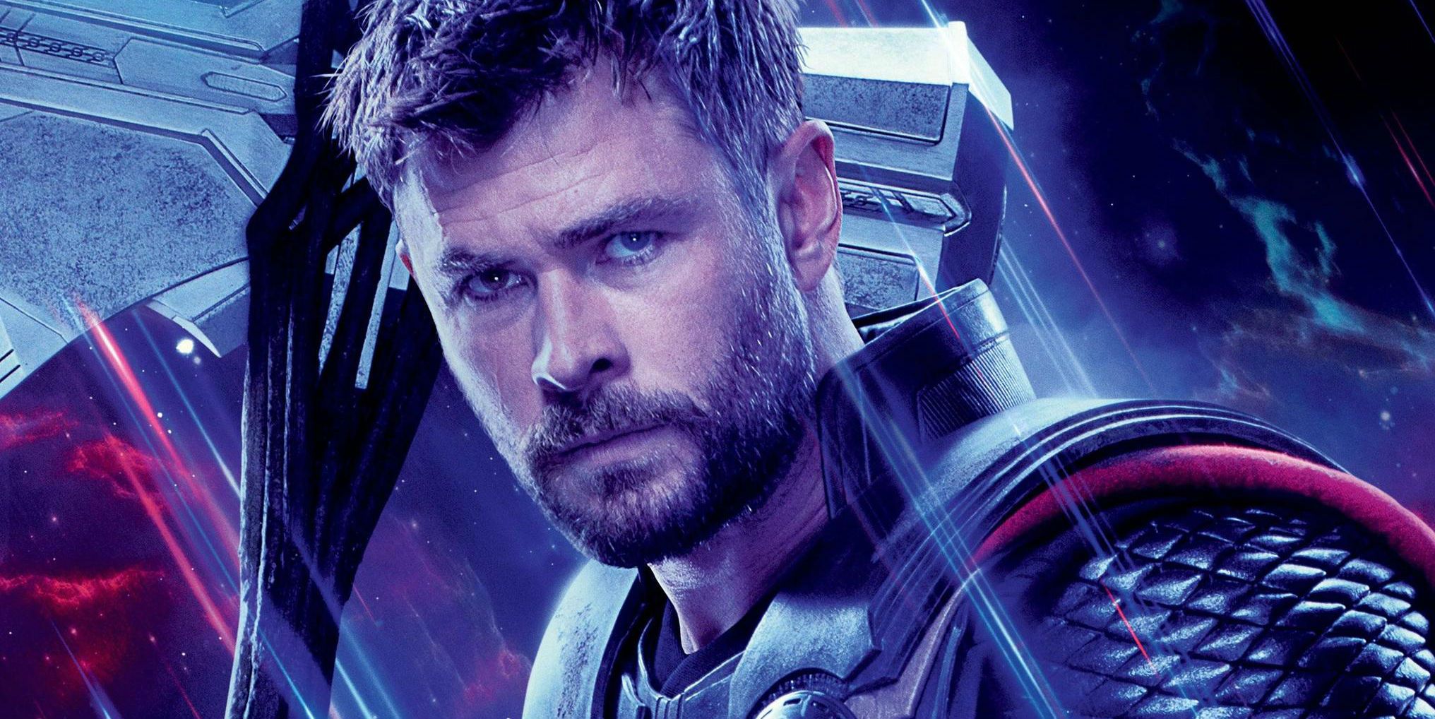 Thor empuña Stormbreaker In Love & Thunder Merch Image