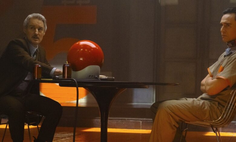 Tom Hiddleston le dio a Owen Wilson una "conferencia Loki" justo antes de la filmación