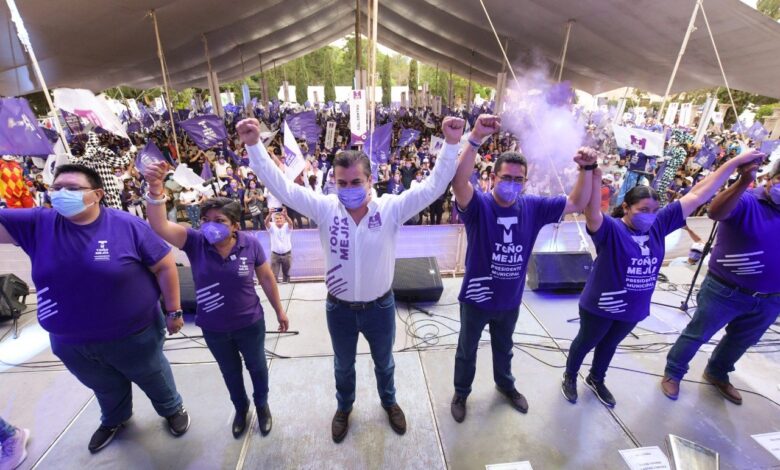 Toño Mejía hace un gran cierre de campaña en Parque La Pila, asisten más de cinco mil gentes