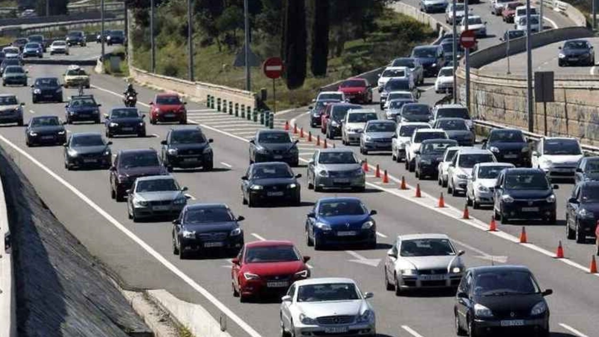 Si tu coche tiene más de 10 años la DGT podría darlo de baja automáticamente