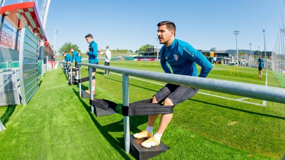 Yuri Berchiche, en Lezama