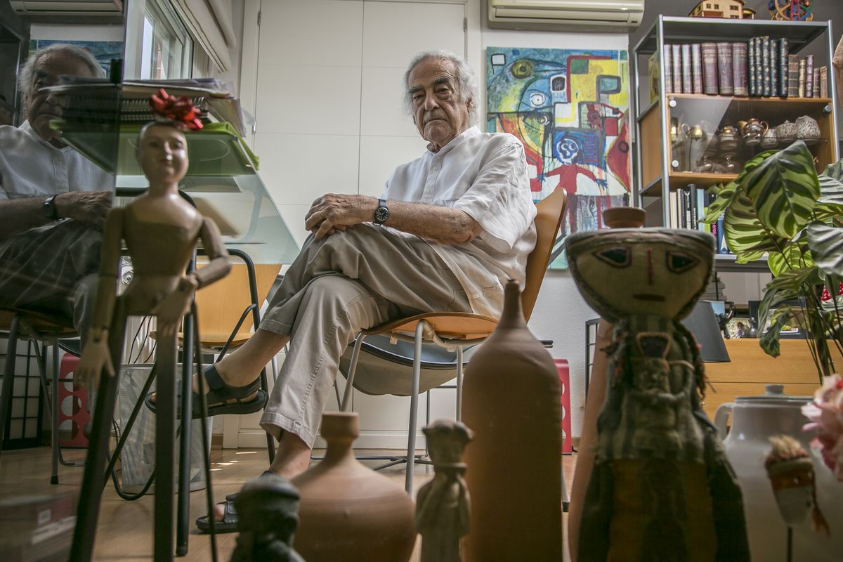 Valeriano Bozal: “El franquismo ha reaparecido como una sombra cada vez más amenazadora”