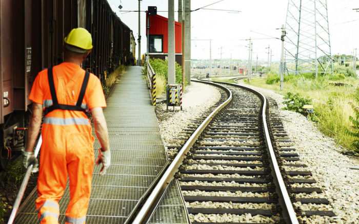 Al menos 17 heridos al caer a un río un vagón de tren con estudiantes en el centro de Austria