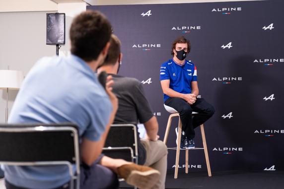 Fernando Alonso, en un evento de Alpine y Renault España con la prensa española en Barcelona