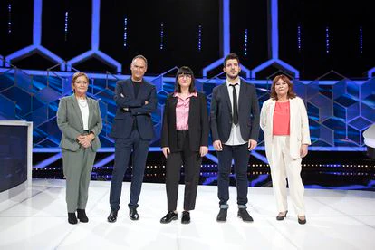 Paz Herrera, Erundino Alonso, Lilit Manukyan, David Leo y Ruth de Andrés, los 'cazadores' de 'El cazador'.