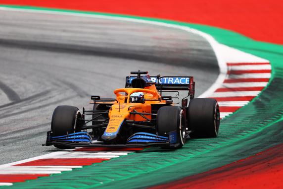 Daniel Ricciardo, con su McLaren