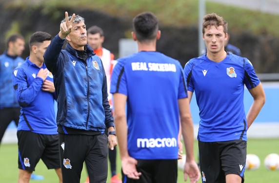 Imanol realiza un gesto durante el entrenamiento