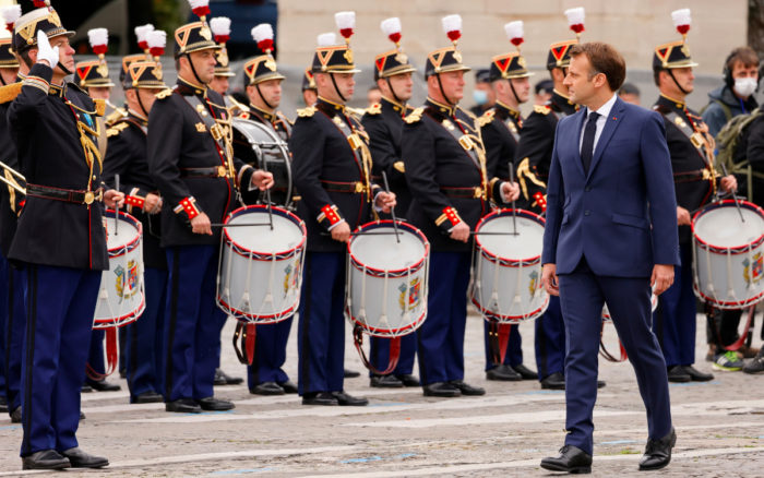 Bajo la sombra del Covid-19, Francia celebra el Día de la Bastilla | Fotos