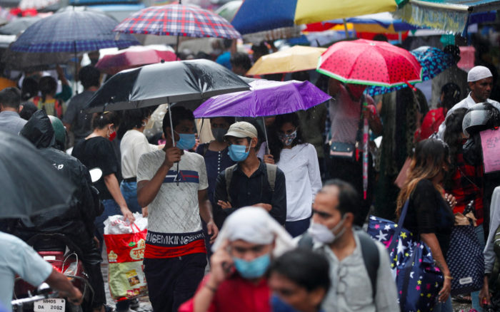 Tasas de infección por Covid aumentan en India; segunda ola no termina de disiparse