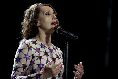Un momento del recital de Luz Casal arropada por la Real Filharmonía de Galicia.