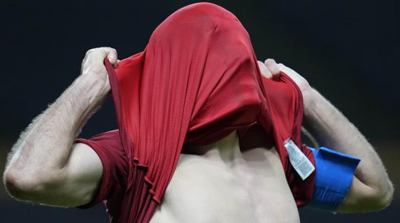 Oyarzabal, tras el remate al travesaño del primer tiempo