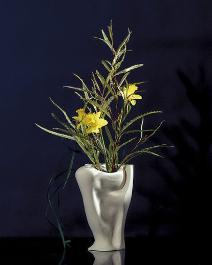 Jarrón de cerámica de ALFAR 8.