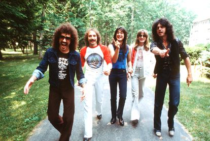 Journey fotografiados en New York en junio de 1979. De izquierda a derecha, Neal Schon, Steve Smith, Steve Perry, Ross Valory y Gregg Rolie.