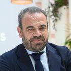 Madrid, 22 ene (EFE).- La compañía española Meliá Hotels ha presentado por primera vez en España, durante la jornada inaugural de Fitur 2020, su marca Paradisus diseñada para respetar la naturaleza, apoyar las comunidades locales y, en general, hacer frente a una nueva generación de viajeros sostenibles.  En la foto:El consejero delegado de Meliá, Gabriel Escarrer/ foto Fernando Villar