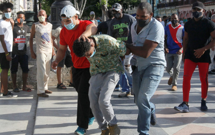 Amnistía Internacional destaca ‘histórica’ jornada de movilización en Cuba y condena la represión