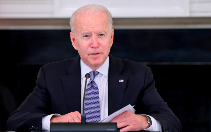 Biden anticipa nuevas restricciones contra el coronavirus en EU