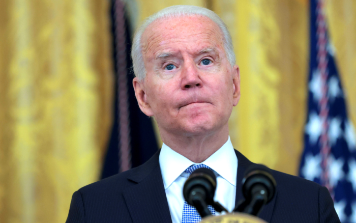 Biden pide a los gobiernos locales que paguen 100 dólares para incentivar la vacunación