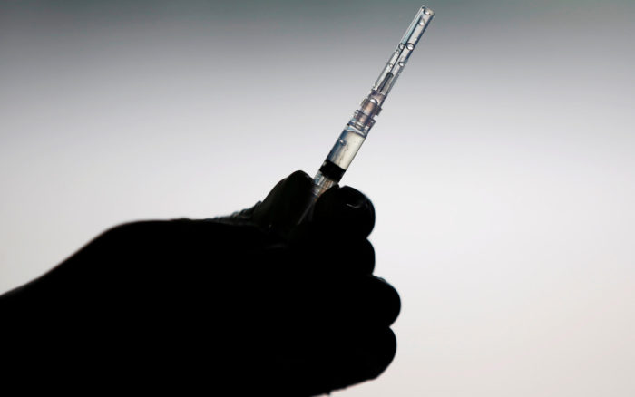 Contra variante delta, son necesarias dos dosis de la vacuna anti-Covid: EMA