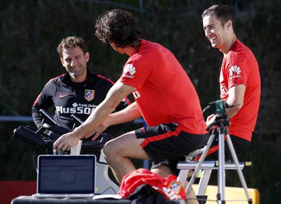 Carlos Menéndez durante un entrenamiento del Atlético de Madrid