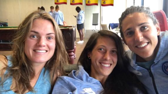 Irene Paredes, con Jenni Hermoso y Vero Boquete en su etapa en el PSG