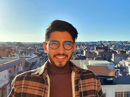 Luis, refugiado LGTBIQ+ de El Salvador, en Madrid.