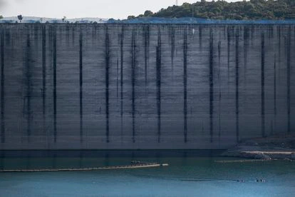 El bajo nivel del agua almacenada es patente en la Breña II.