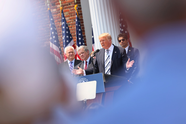 Las nuevas demandas de Trump contra las empresas de redes sociales no van a ninguna parte rápidamente