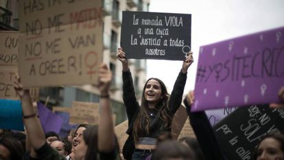 Manifestación contra la sentencia del caso de La Manada en el centro de Barcelona en mayo de 2019.