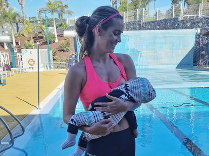 Ona Carbonell y su hijo Kai durante una concentración el pasado diciembre.