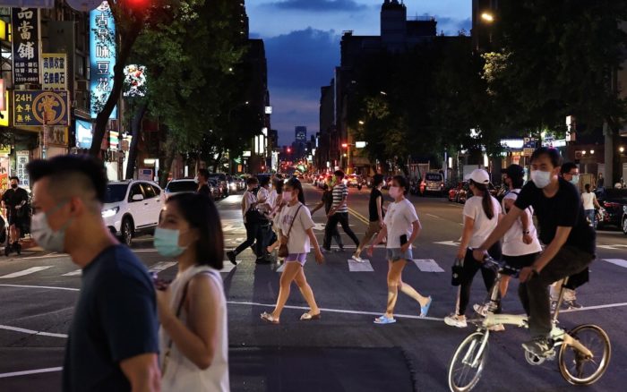 Por presencia de Delta, ‘estamos en un periodo muy peligroso de la pandemia’: director de la OMS