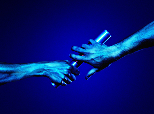 Por qué hago que todos en mi empresa sean el CEO por un día