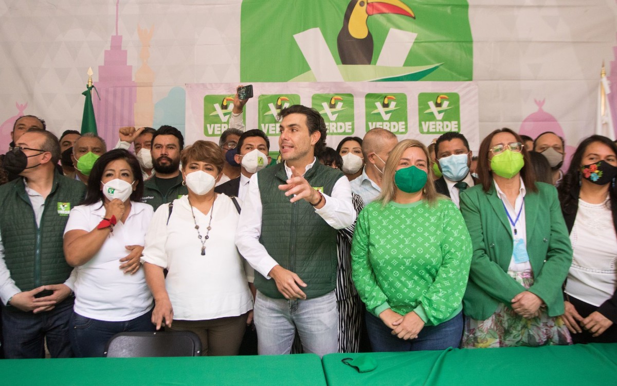 Propone Comisión del INE multar con 40 mdp al Verde y quitarle prerrogativas de radio y TV por un año