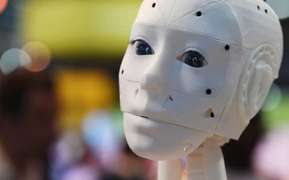 Un robot de dimensiones humanas impreso en 3D.