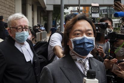 El abogado de Tong Ying-Kit, Lawrence Lau, se dirige a los medios ayer en Hong Kong.