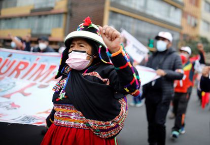 Seguidores de Pedro Castillo marchan en Lima, esta semana.