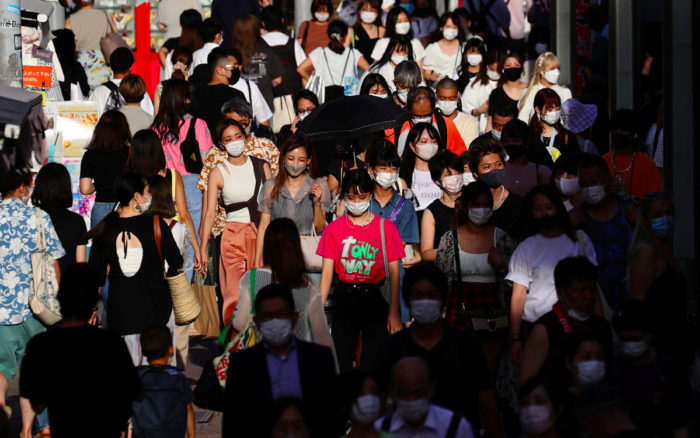 Japón amplía restricciones por Covid-19 ante presión sobre los hospitales