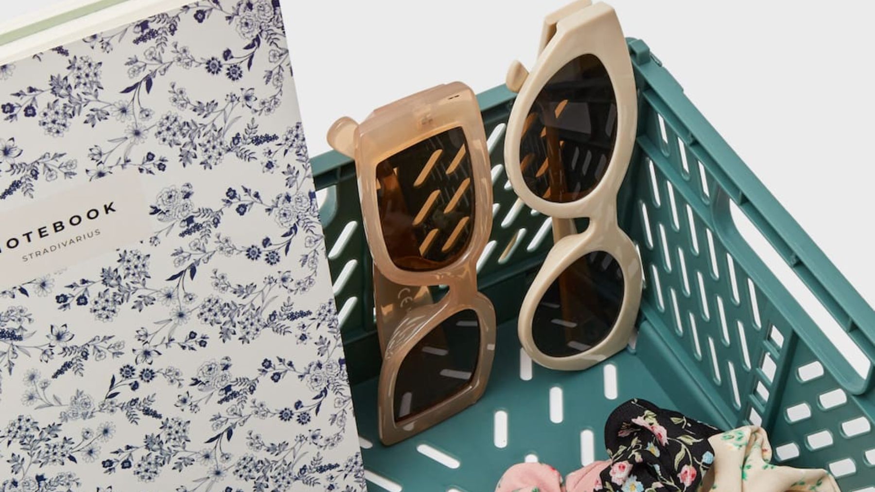 Stradivarius vende estas cajas para organizar tu casa más baratas y bonitas que las de Ikea