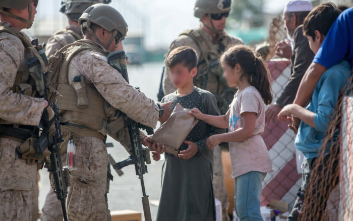 Diez millones de niños necesitan ayuda humanitaria en Afganistán, alerta UNICEF