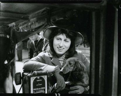 Anna Magnani, en 'Nosotras las mujeres', filme de 1953 dirigido por Alfredo Guarini, Gianni Franciolini, Roberto Rossellini, Luigi Zampa y Luchino Visconti.