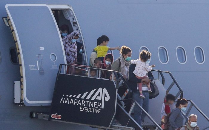 Afganistán: Los talibán prometen que habrá vuelos comerciales en Kabul a partir del 31 de agosto