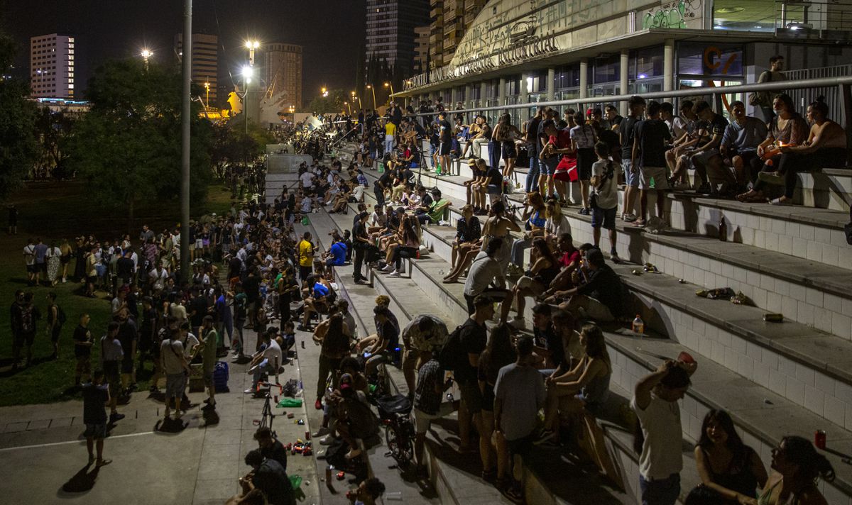 El botellón desborda a los ayuntamientos