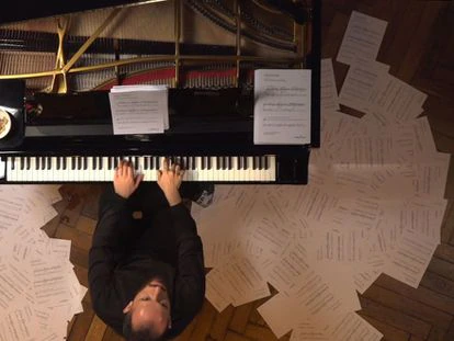 Igor Levit interpreta la serie 'Vexations', de Satie, en un concierto retransmitido el 30 de mayo de 2020 que duró 16 horas.