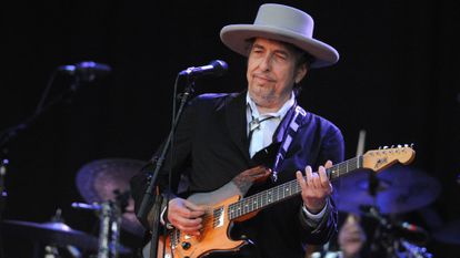 Bob Dylan en una actuación en 2012.