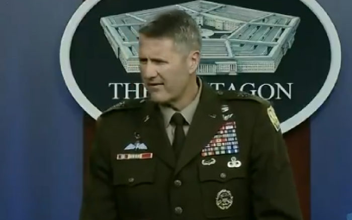 Departamento de Defensa de EU pronostica evacuación de 5,000 a 9,000 personas por día de Afganistán | Video