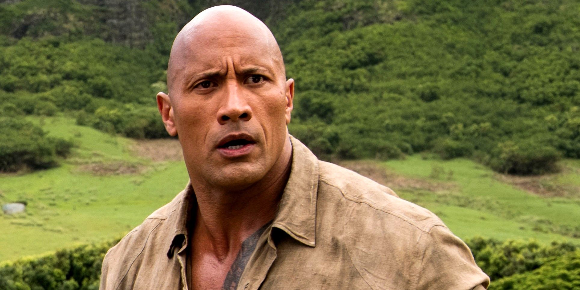 Dwayne Johnson sorprende a los fanáticos en un recorrido por Hollywood por su vecindario
