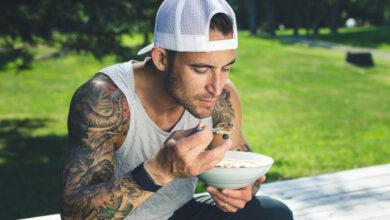 El famoso chef Michael Chernow crea una nueva marca de estilo de vida, Kreatures of Habit, recauda 2,2 millones de dólares