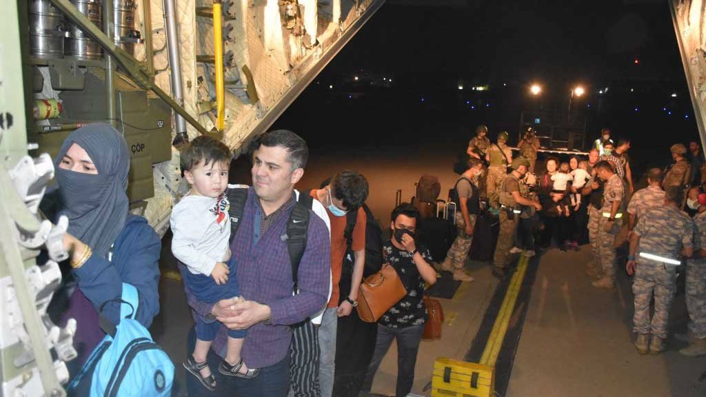 Estos son los cuatro países de Latinoamérica que recibirán afganos evacuados de Afganistán